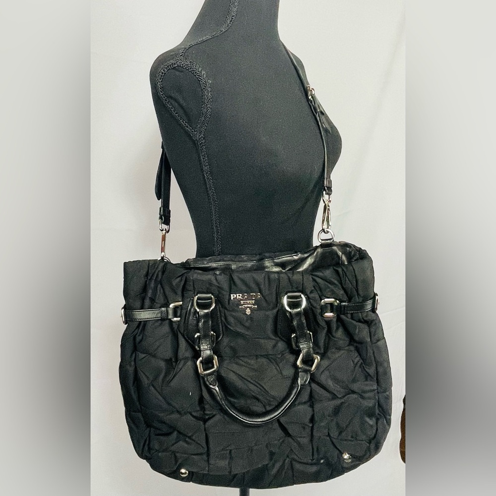 Authentic Prada 165 re-nylon padded shoulder bag w/ crossbody strap